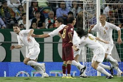 Иванович забивает ответный гол