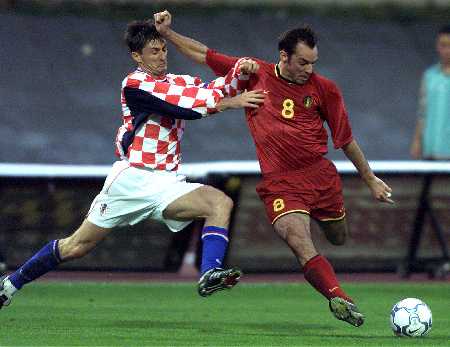 ���� � ���